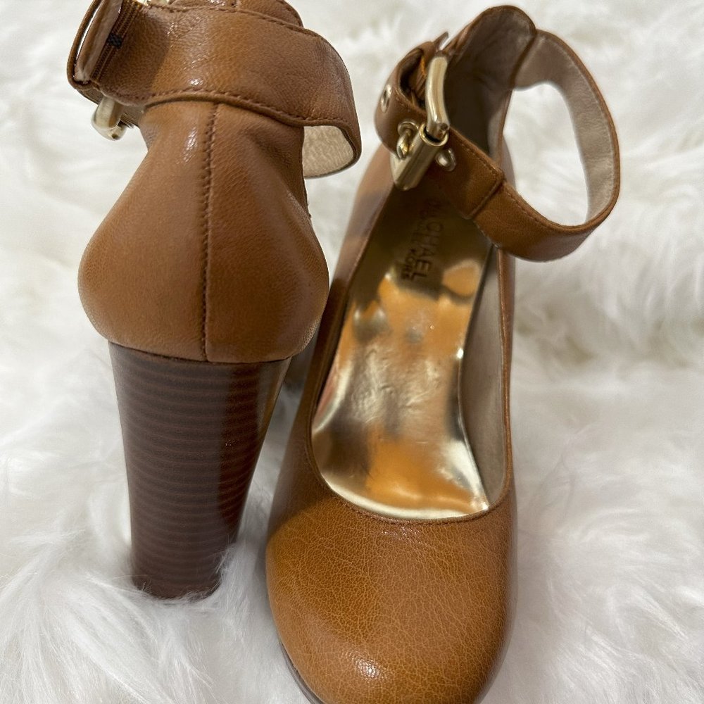 Michael Kors Retro Leather High Heel Size 6 - Picture 3 of 4